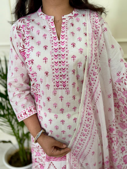 Siaara Pure Block Print 3 pc Suit Set-Pink
