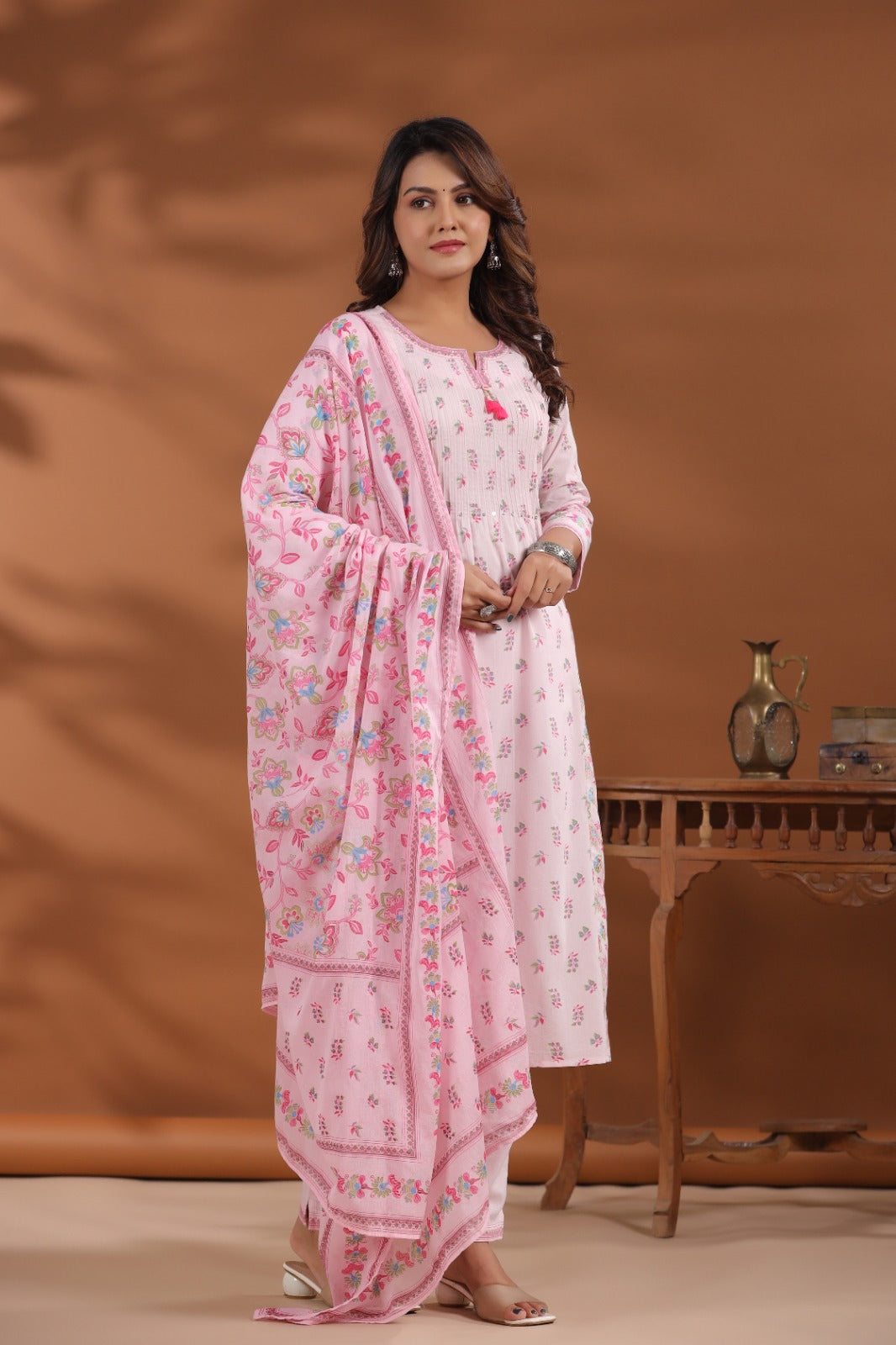 Phool Pocket Pure Cotton Pleated Suit set-Pink Colour